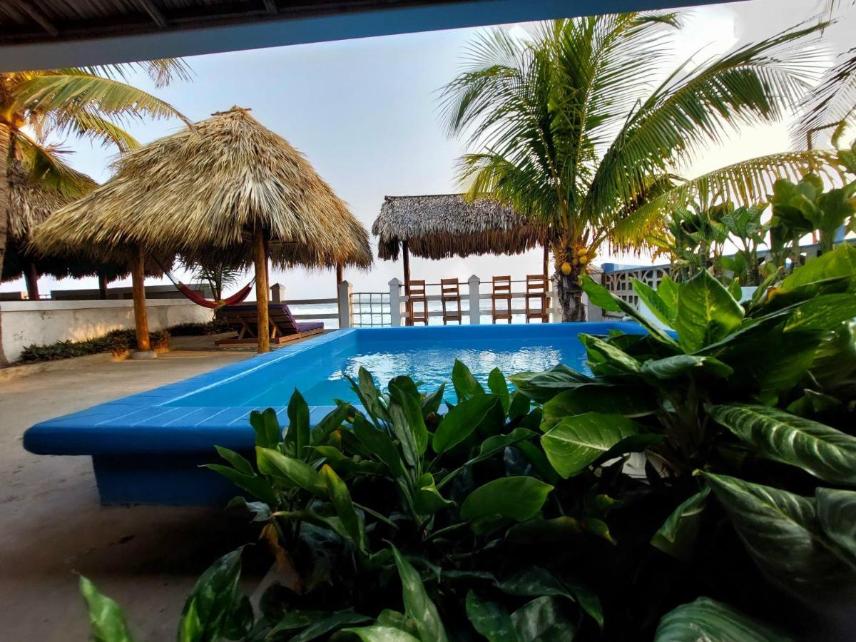 Casa Perla Hotel ลาส เปนีตาส ภายนอก รูปภาพ