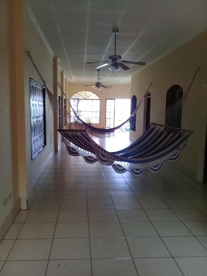 Casa Perla Hotel ลาส เปนีตาส ภายนอก รูปภาพ